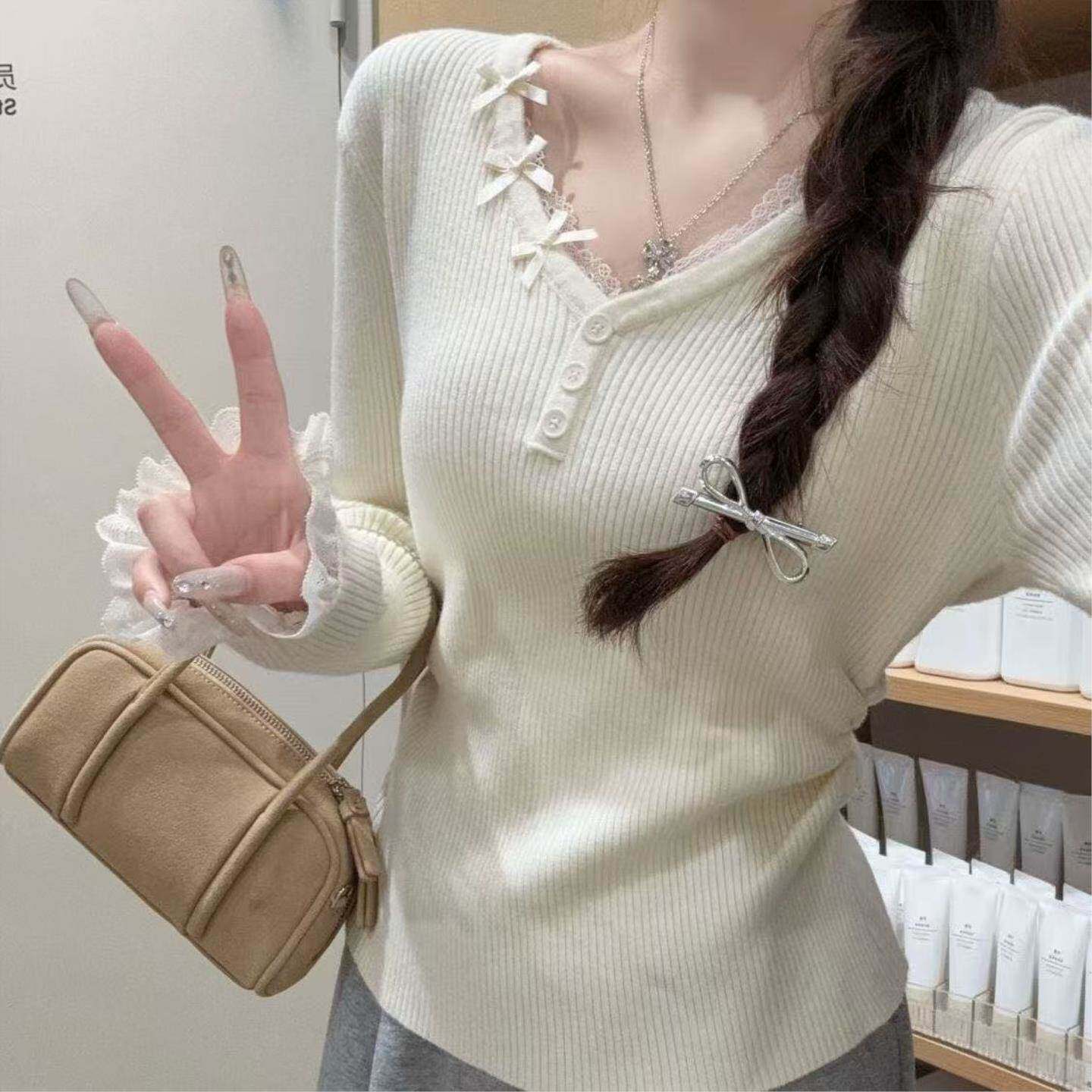 秋冬新款显瘦V领长袖毛衣蕾丝花边蝴蝶结纯欲百搭甜美针织衫