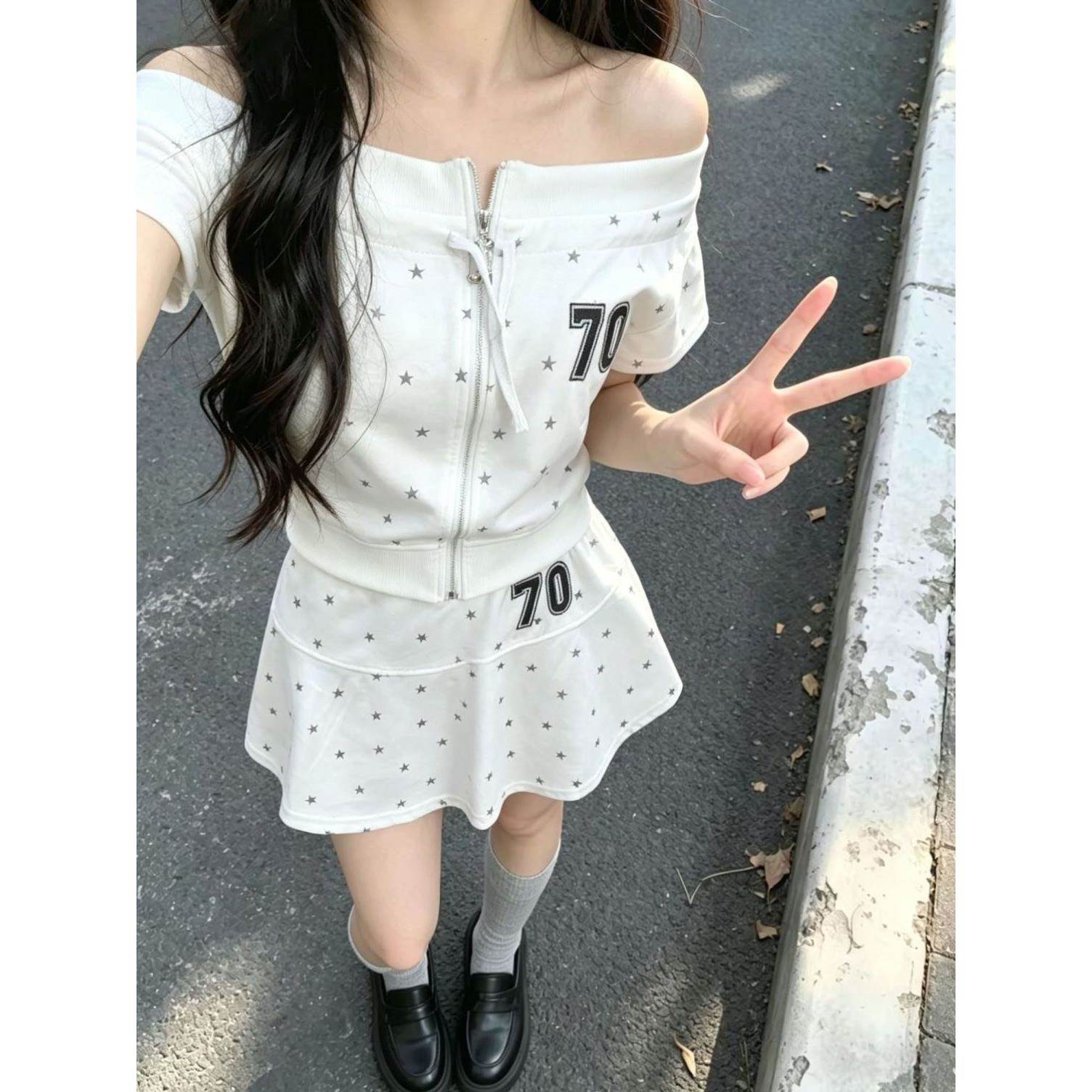 美式辣妹运动套装女夏季时髦显瘦星星印花一字肩短袖短裙两件套