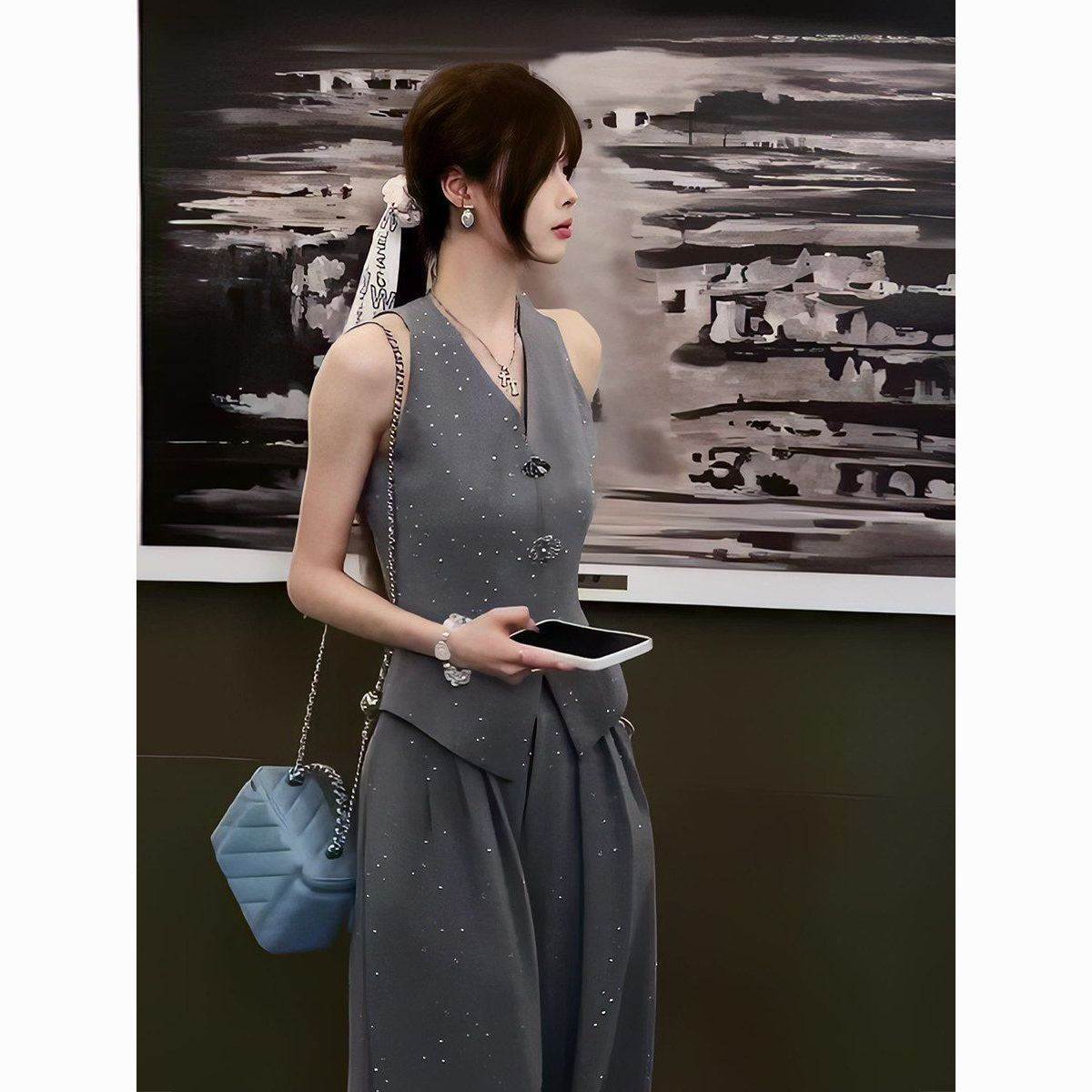 高级感烫钻V领无袖西装马甲背心套装女2026年夏季新款高腰阔腿裤
