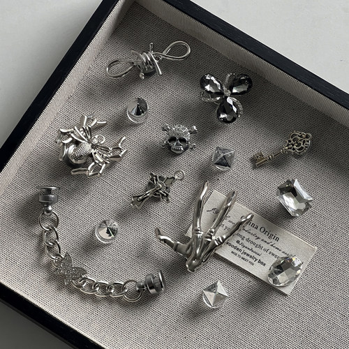 暗黑朋克风洞洞鞋配饰diy鞋花扣