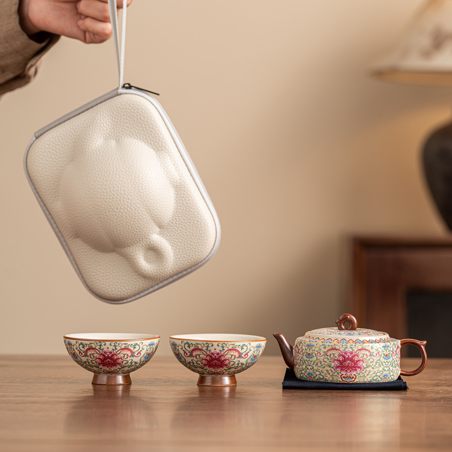 东墨精致缠枝莲户外泡茶器