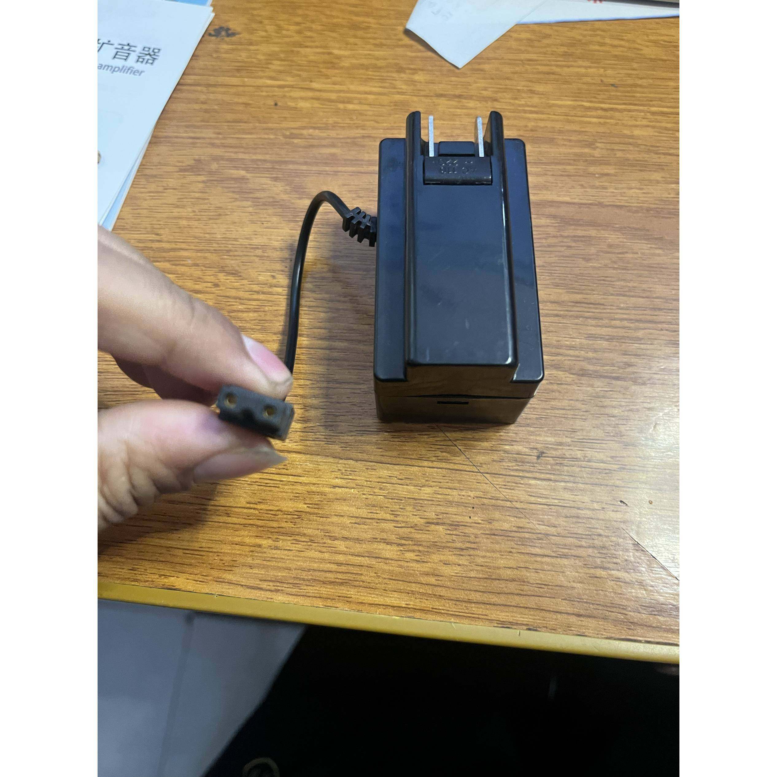 大功率手持喊话器扩音器喇叭电池充电锂电池7.4V可充电锂充电电池