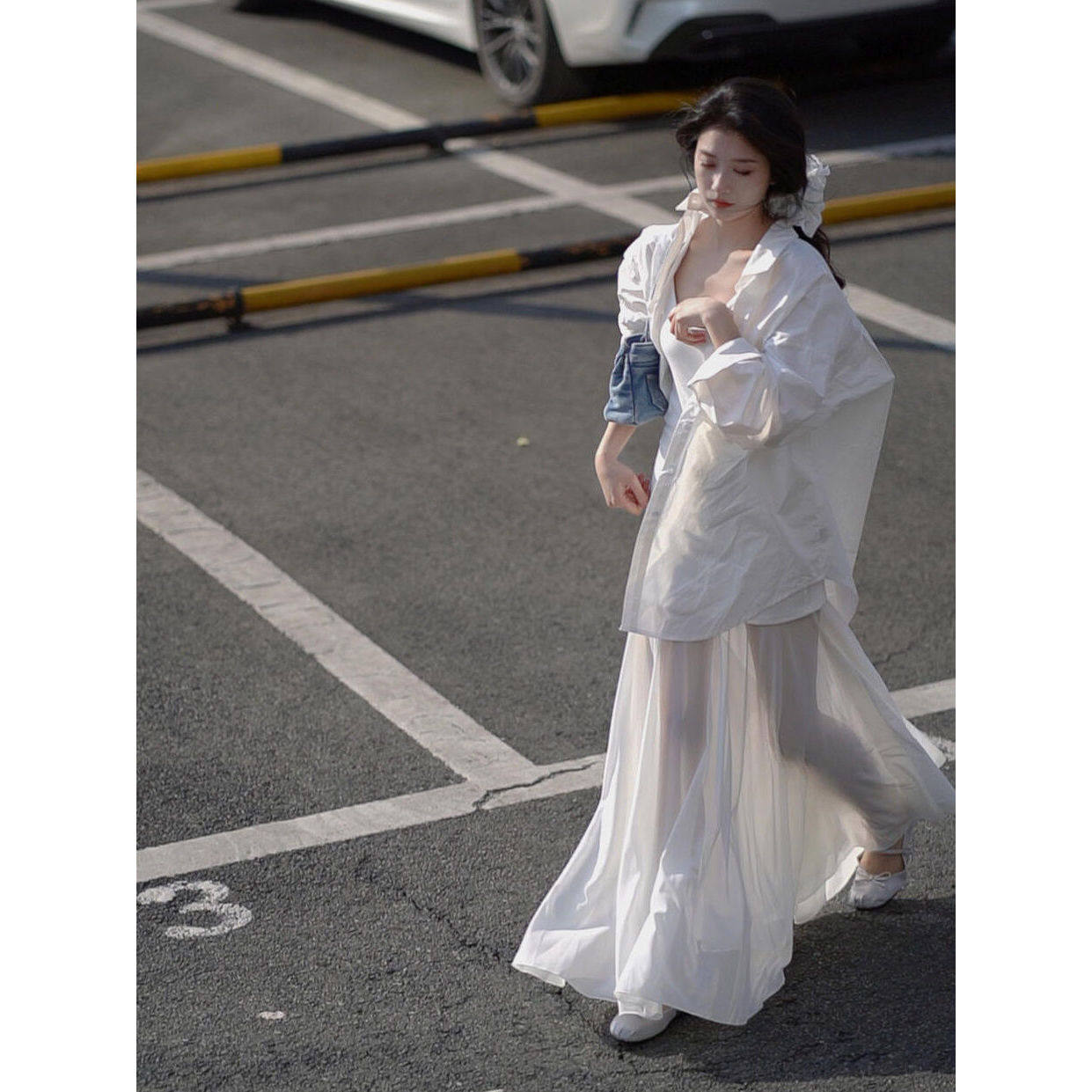 “淡人仙女裙 ”清冷艺术系拼接网纱吊带裙白色廓形长袖衬衫套装