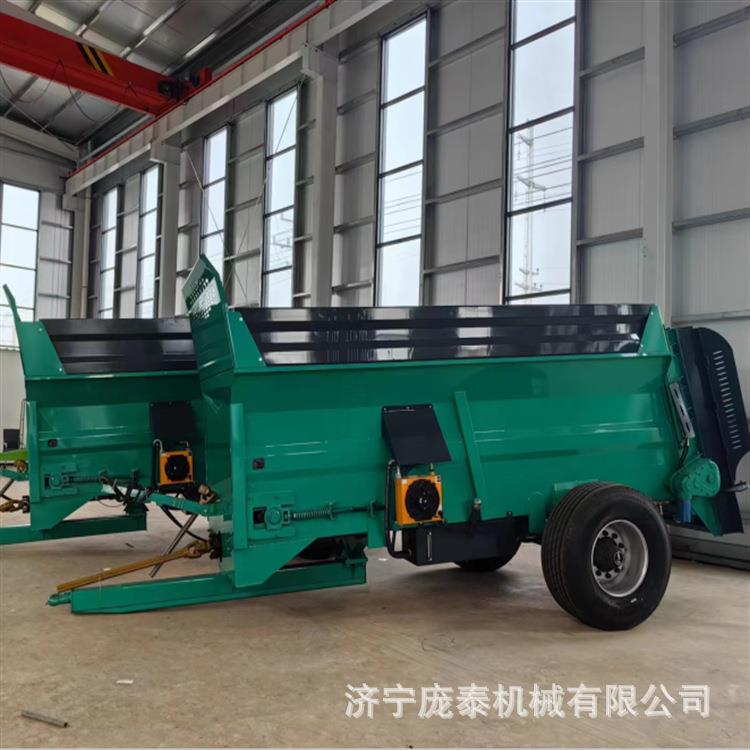 农用三轮自走式撒肥车 四轮牵引式肥料撒粪车 柴油动力果园扬粪机