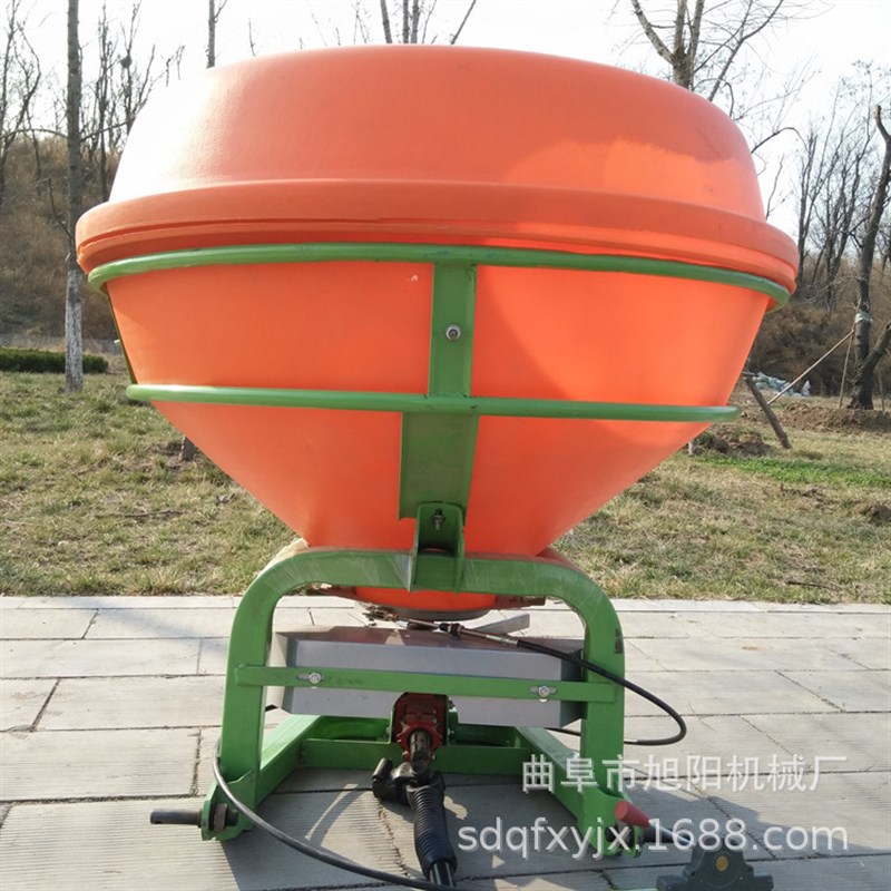 旭阳全自动颗粒施肥器四轮车轴传动撒肥机农用复合肥后置抛撒机