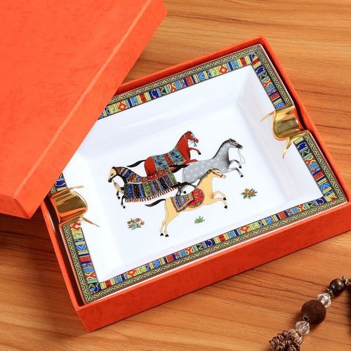 跨境欧式复古雪茄鎏金骨瓷烟灰缸居家时尚客厅摆设酒店样房烟碟