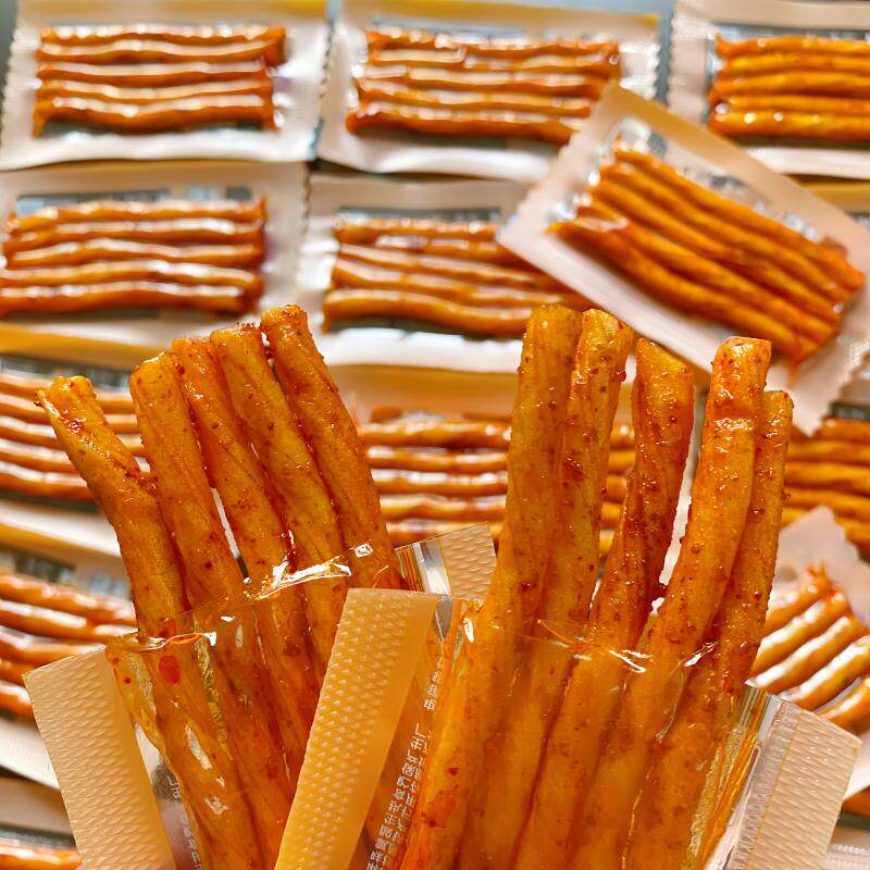 博士素牛筋辣条批发香辣味休闲零食麻辣8090后儿时怀旧小吃