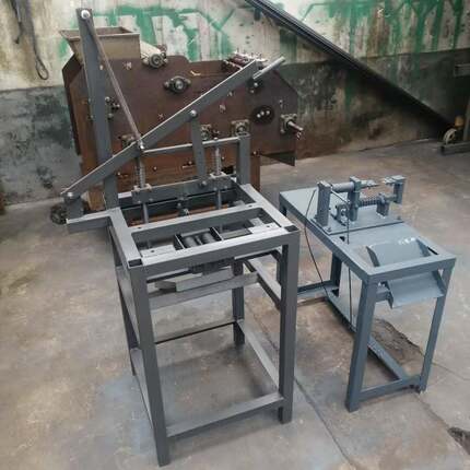 手去动腰果脱壳机果腰手动半动壳机腰果剥壳机自果ZDM仁脱皮脱仁