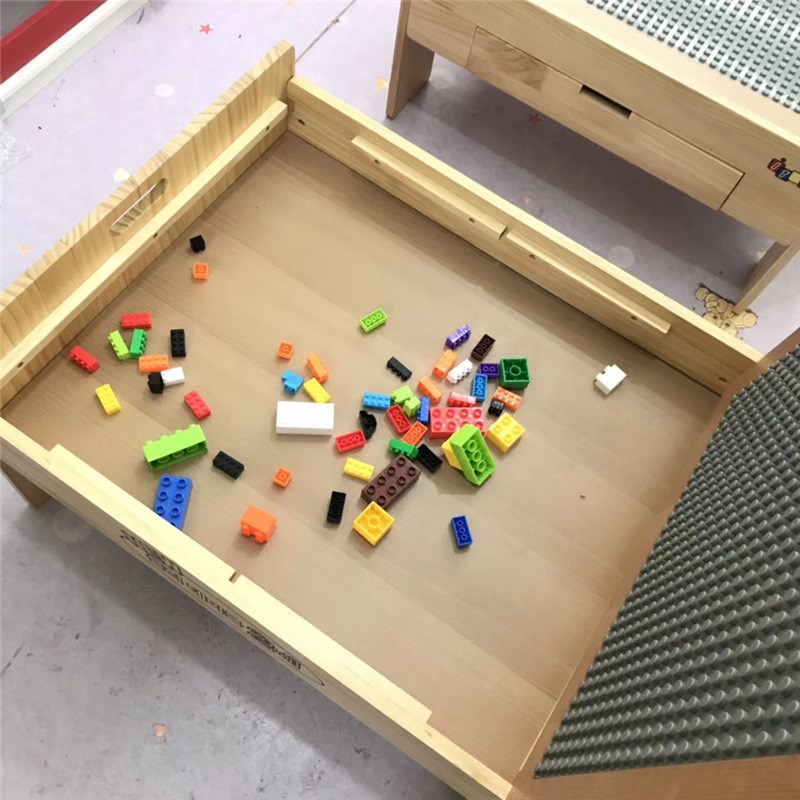 厂家直销儿童大颗粒小颗粒积木桌环保实木游戏桌拼插建构区积木桌