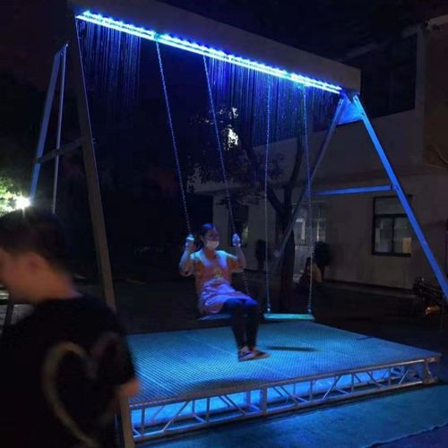 月牙水幕秋千 厂家直供户外秋千农庄秋千互动景区秋千 发光秋千