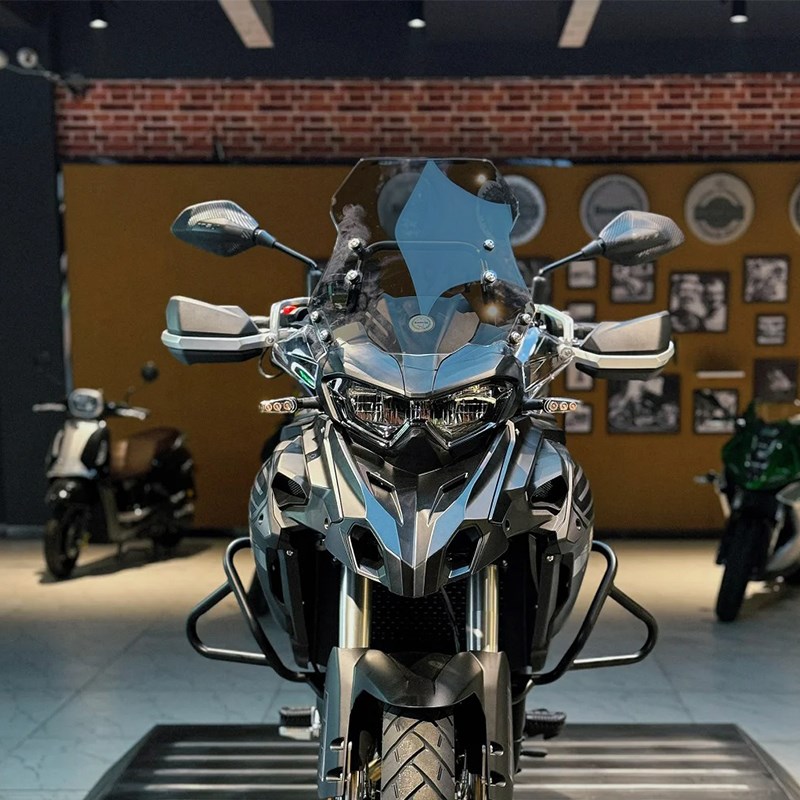 适用于贝纳利金鹏TRK552改装加高挡风trk502前风挡552x前挡风配件