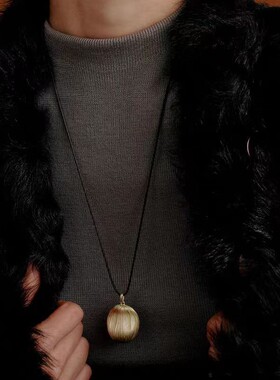 青岛出口不规则缚光拉丝项链轻奢吊坠小众设计款拉丝耳环项链套装