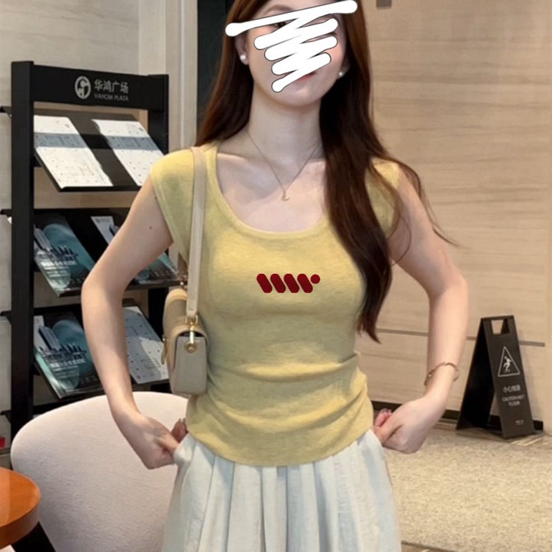 小印花u领无袖背心女款黄色修身短款小飞袖坎肩t恤衫2024夏季新款