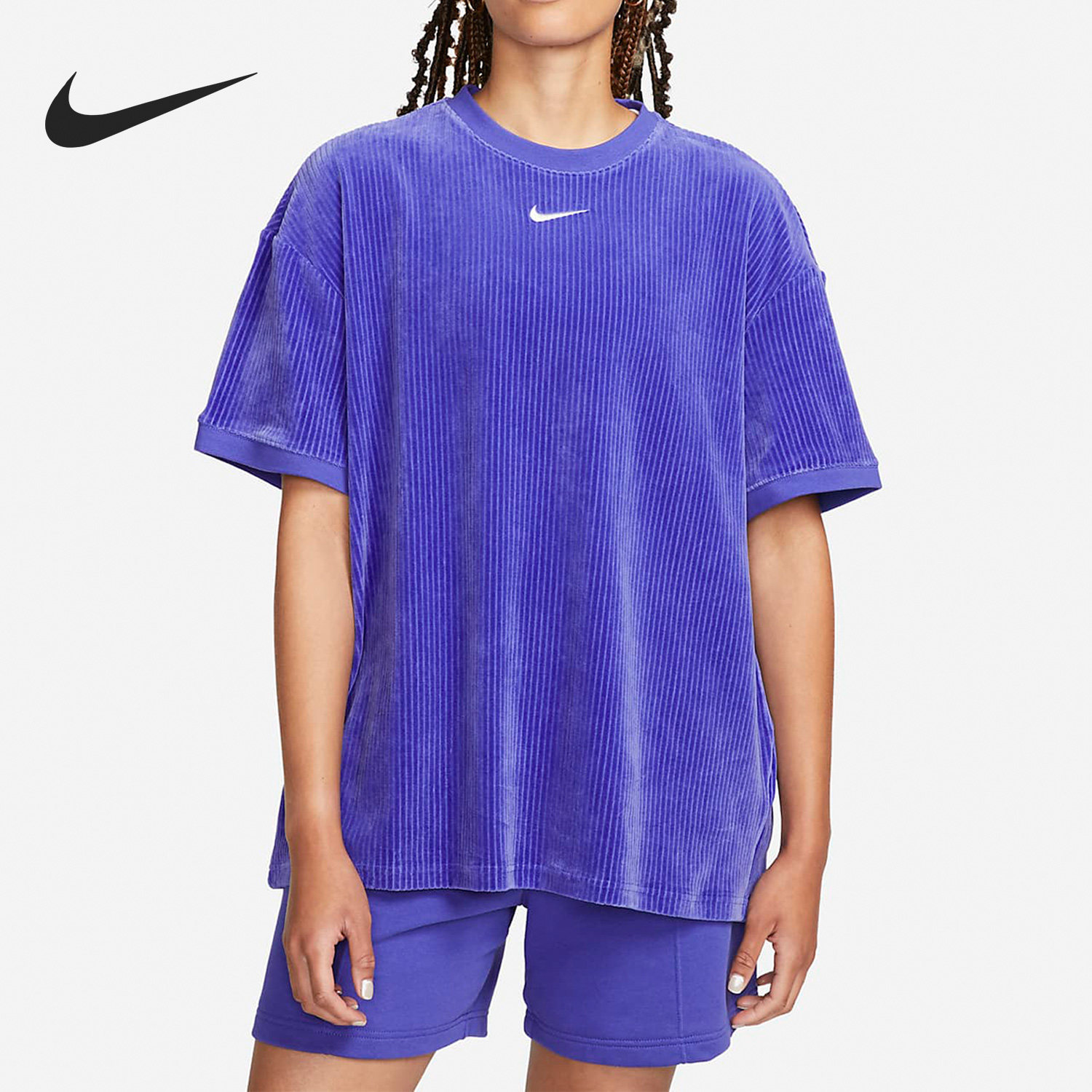 Nike/耐克官方正品当季新款女子运动宽松灯芯绒短袖T恤DQ5946-430