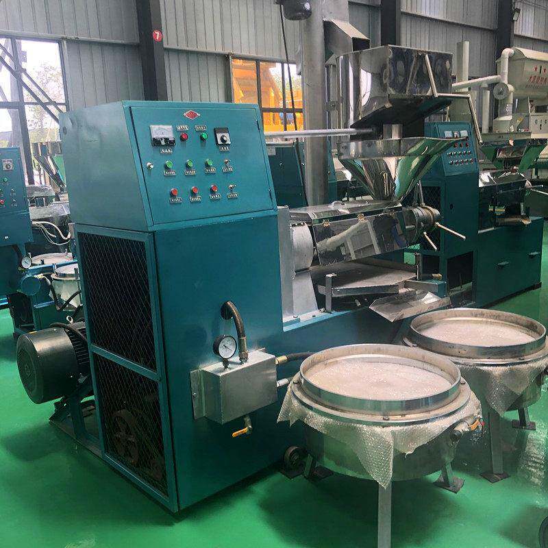 供应70型多用途螺旋榨油机 小型商用榨油机 全自动菜籽油榨油机
