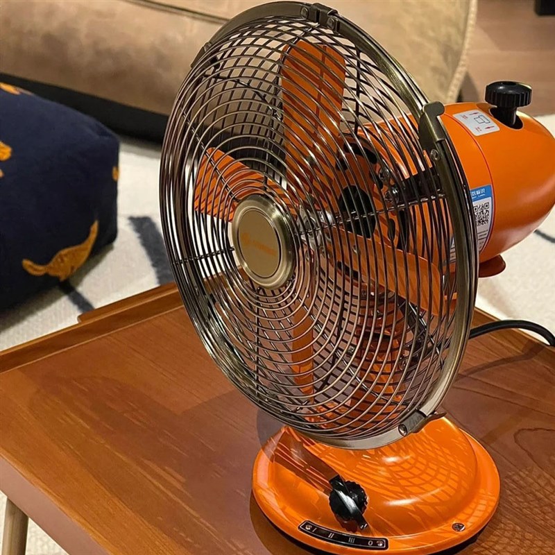 复古小风扇老式怀旧家用办公室桌面金属小型台扇8寸摇头摆件