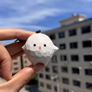 纯手工木雕哇啦哇啦钥匙扣可爱治愈系编织书包挂饰情侣挂件礼物