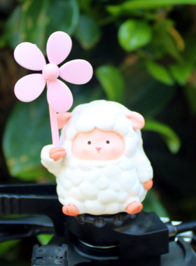 创意可爱小羊羔风车竹蜻蜓电瓶自行汽车载电动摩托装饰送闺蜜礼品