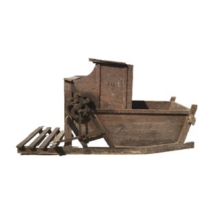 生产队老物件老农具风车水车木犁辘轳打稻磨茶农家乐酒店装饰