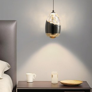 2025新款 极简设计感全光谱护眼LED吊灯客厅背景墙灯 床头吊灯意式