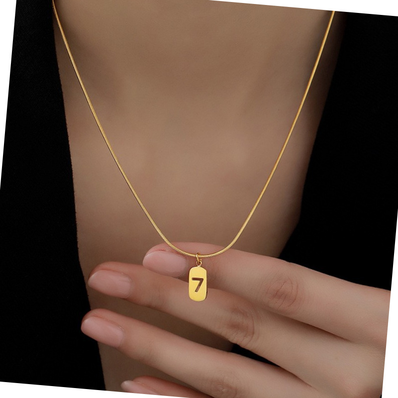 2025新款简约金色数字7钛钢项链