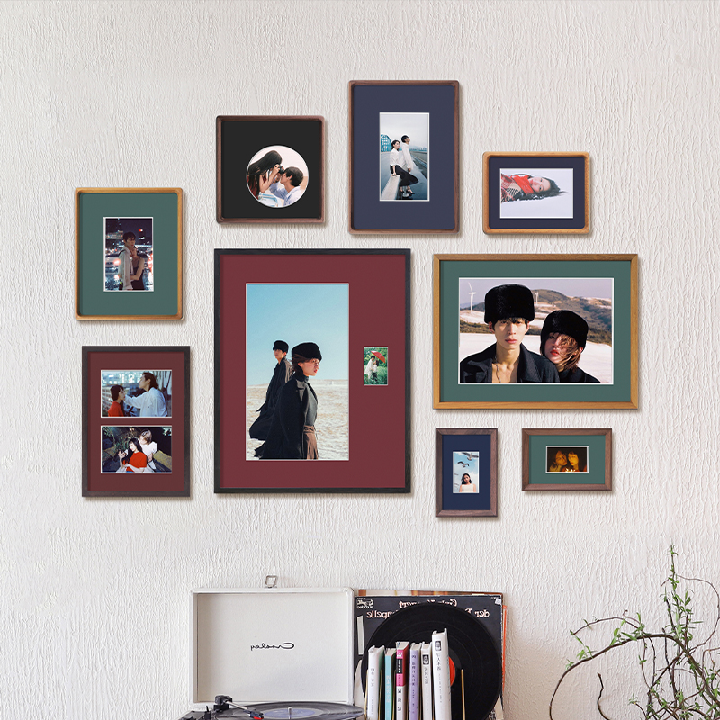 洗照片做成相框挂墙定制打印相片墙实木现代客厅照片墙