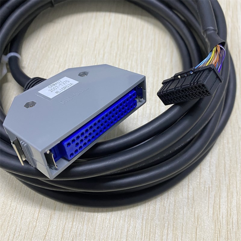 发那科110码垛机器人IO通讯线CRMA52A/B控制线A660-2007-T375 30P