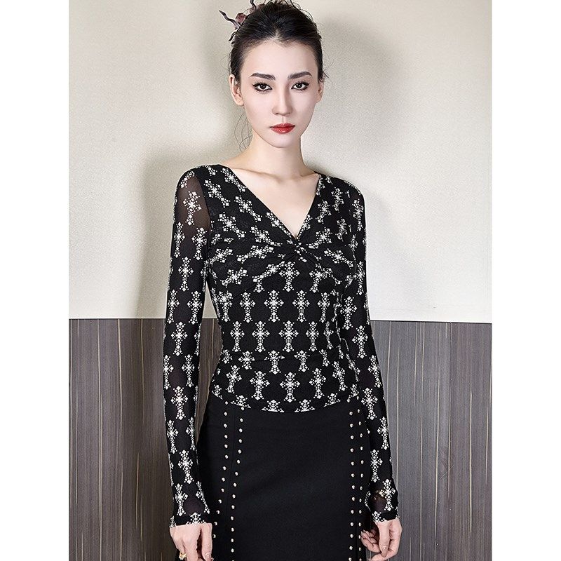 2025春装新款碎花高弹网沙扭结V领百搭女装修身长袖打底衫T恤上衣