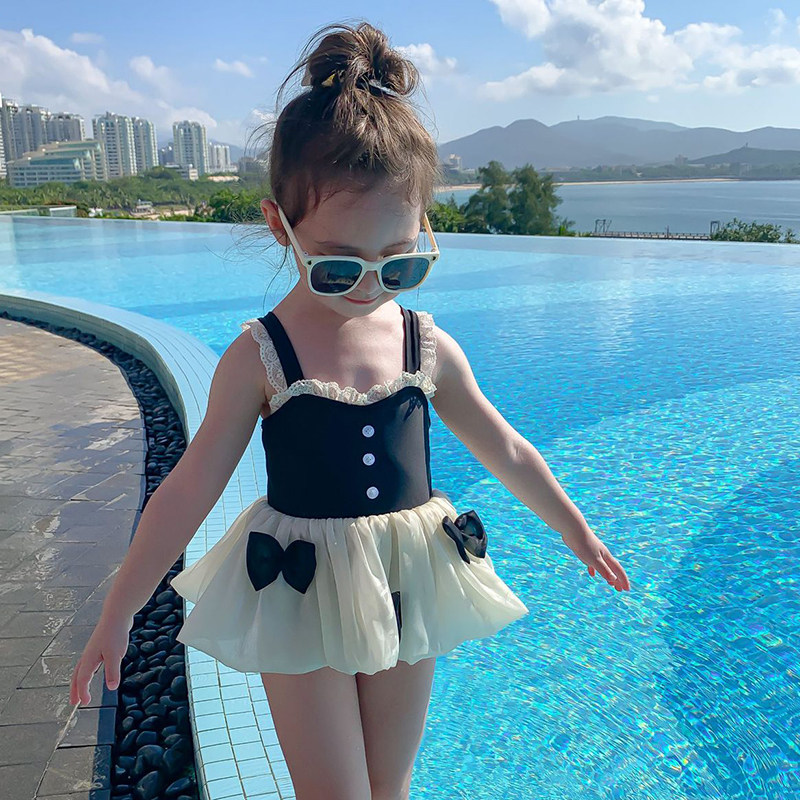 宝宝泳衣女宝宝二岁2022新款潮女童泳裙4洋气吊带泳衣儿童女孩3岁