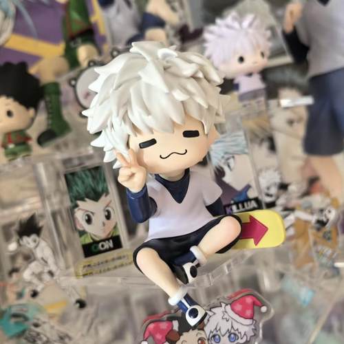 全职猎人奇犽手办模型可爱比耶坐姿车载机箱桌面摆件收藏生日礼物