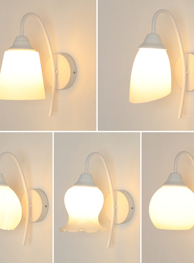 壁灯床头灯卧室现代简约白色法式奶油风led带遥控客厅楼梯墙壁灯