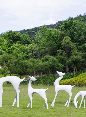 户外几何抽象玻璃钢鹿梅花鹿雕塑公园景小区草坪动物园林景观摆件