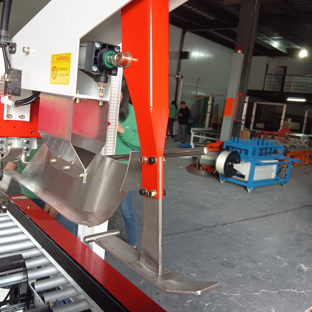 TW-05C全自动折盖封箱机PP胶带纸箱封箱包装机南海胶纸封箱设备厂