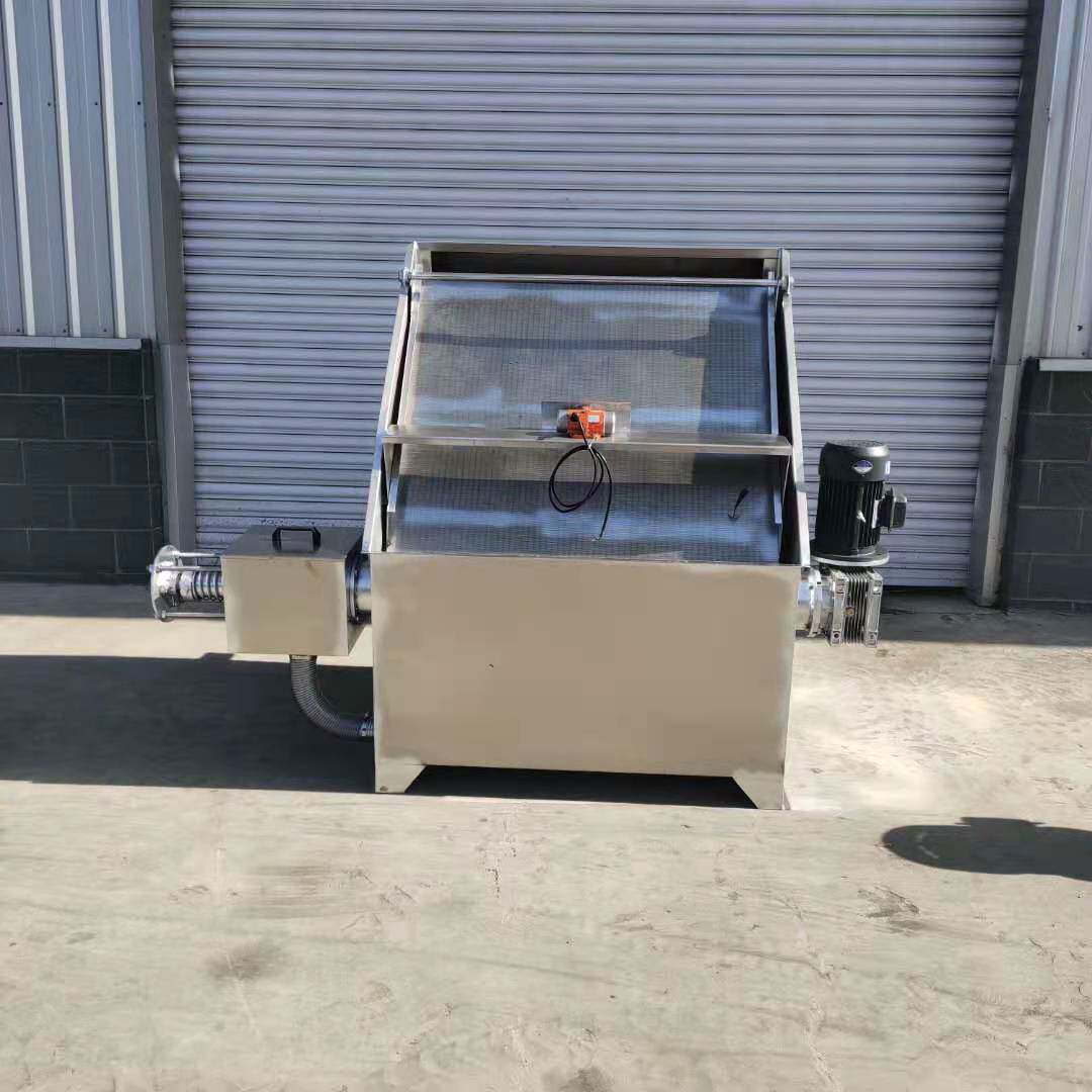 河南养殖场榨粪机厂家直售有斜筛式鸡粪鸭粪固液分离机牛屎猪屎脱