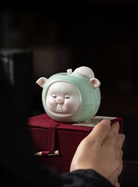 创意平安小猪爱居客厅饰品载祝你平安