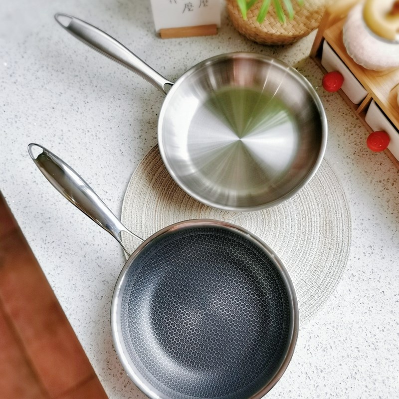 加厚三层钢一体18/10不锈钢平底煎锅20/24cm无涂层煎蛋牛排
