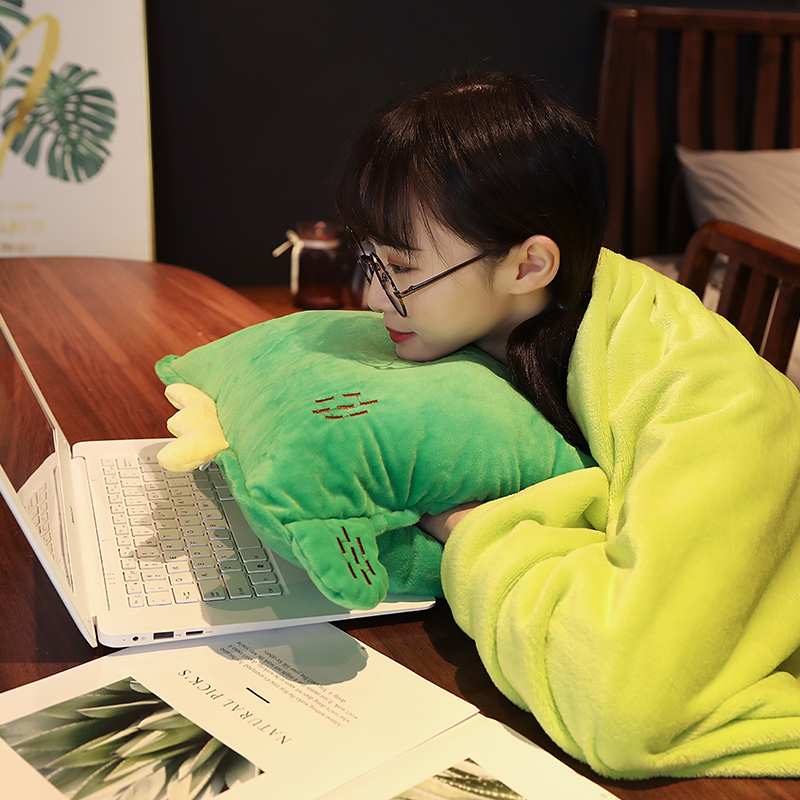 办公室暖手抱枕被子两用靠枕汽车内靠垫毯子午睡枕头多功能三合一