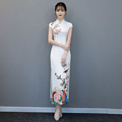 2025新款定位花国风中式长款改良旗袍2024新款女复古修身短袖走秀