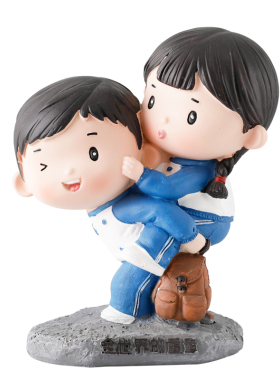 小玩偶客厅电视柜创意娃娃情侣摆件送闺蜜结婚礼物实用礼品工艺品