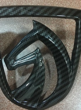 前中网标宝骏    前后车标改装黑色后箱标