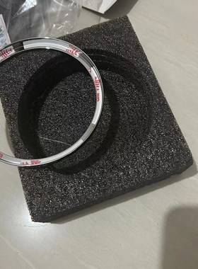 思骑科技圆形仪表车机TM黑旗闪金属装饰圈改装