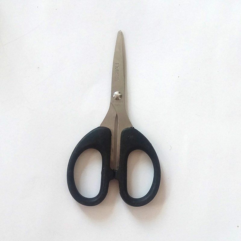 个办公文具学生小剪刀小手工批家用发制作安全裁剪用品两元百货