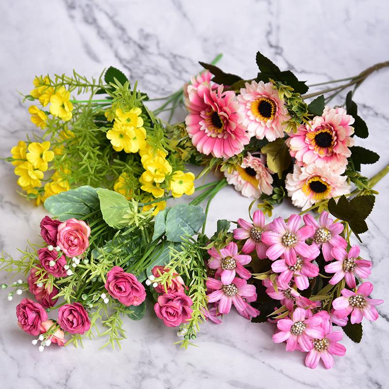 采购产品模拟花束，假花，干花，家庭装饰，插花，小玫瑰，康乃馨
