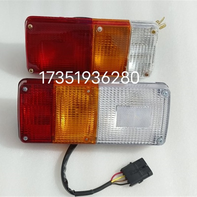 徐工XP2  2 胶轮压路机三色后尾灯 灯 转向煞车灯