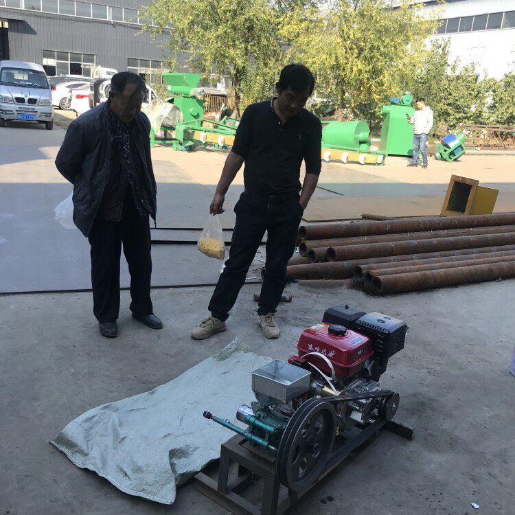 面粉粽子膨化机图片泰安市玉米麻花机柴油江米棍机厂家热销