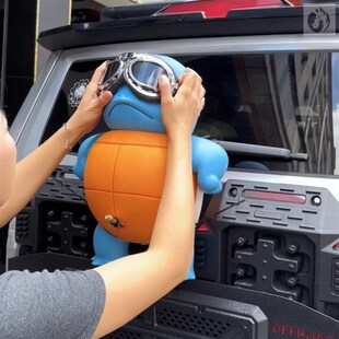 杰尼龟喷水车尾挂件玩偶内置遥控可呲水可充电创意后备箱车尾装饰