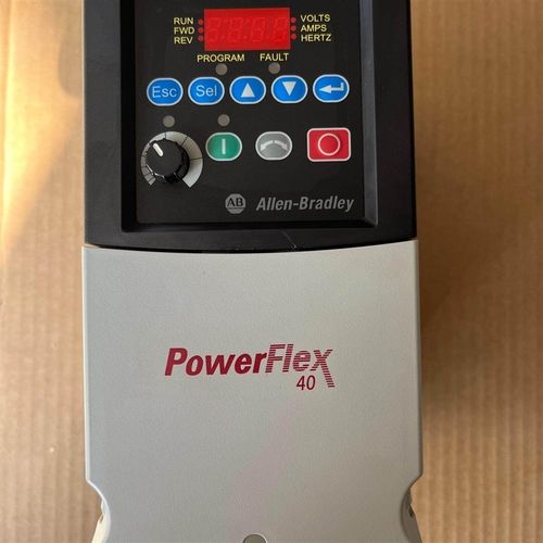 22B-D010N104拆机AB变频器4KW 380V,实物