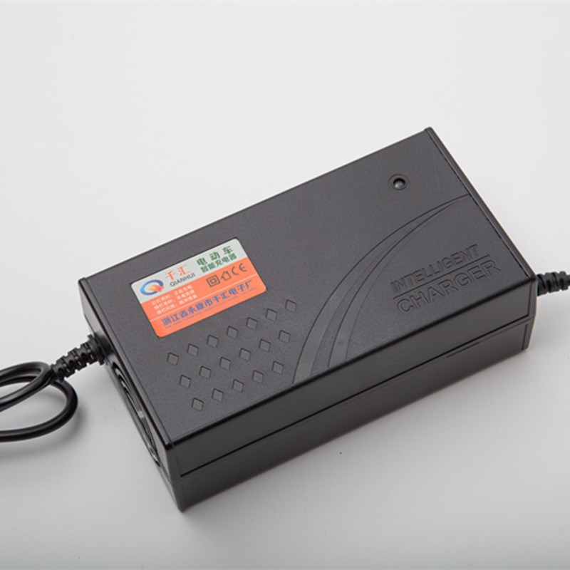 厂家供应 全新智能脉冲修复自动断电充电器60V20AH 电动车充电器