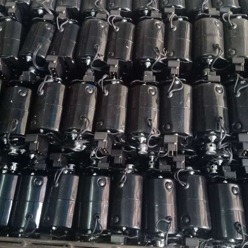 供应家用缝纫机电机马达老式家用机马达开关缝纫设备配件马达,生活电器,缝纫机/缝绣一体机,淘宝优惠券,粉丝福利购,淘宝优惠卷