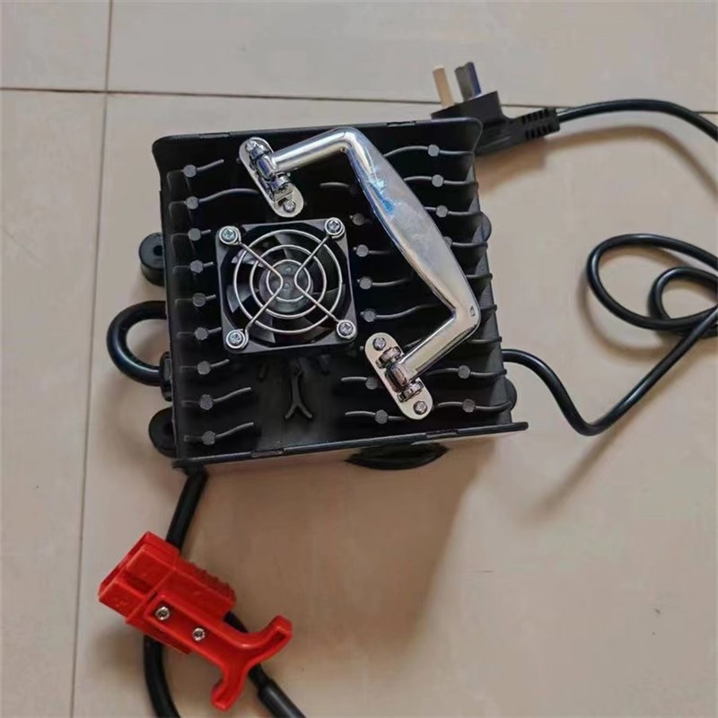 洗地机充电器手推式2V15驾驶式2V 29.2V15充电器